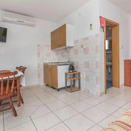 Mara Apartment *