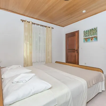 Mara Apartment Duce
