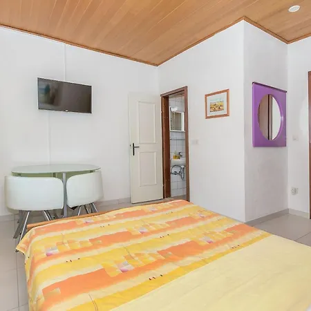 Mara Apartment